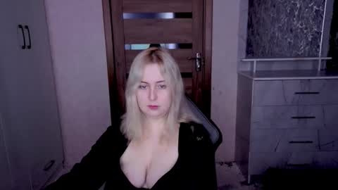 Snapshot of kristy_fran chatting on March 2026 07:56:01 AM Kristy online show from March 2026 07:56:01 AM