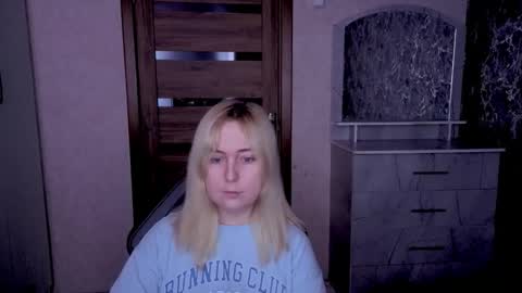 Snapshot of kristy_fran chatting on April 2026 08:50:02 PM Kristy online show from April 2026 08:50:02 PM