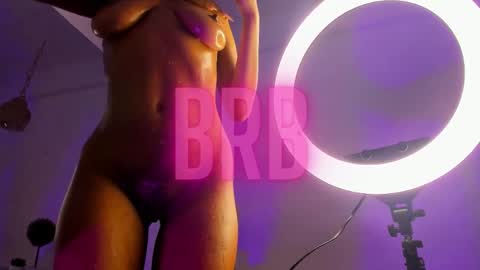 Cristina online show from February 2025 05:48:01 PM