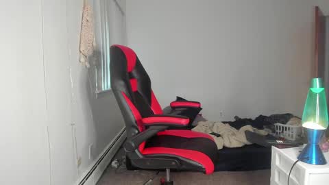 Snapshot of kroddy1985 chatting on April 2026 12:00:01 AM Brayden Thompson online show from April 2026 12:00:01 AM