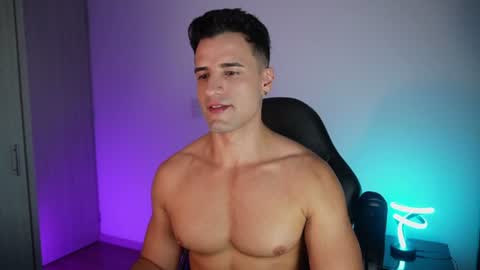 Snapshot of krops_ chatting on July 2026 03:42:01 AM KROPS online show from July 2026 03:42:01 AM