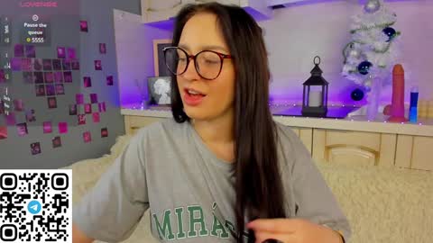 Snapshot of kruela_eva chatting on December 2024 11:23:02 PM Kruela GTM3Tue Wed Thu Fri Sun 0400 am-1030pm online show from December 2024 11:23:02 PM