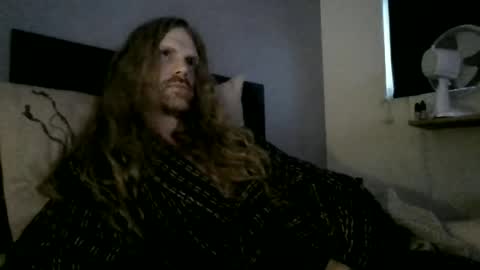 Krullz online show from June 2026 11:52:01 PM
