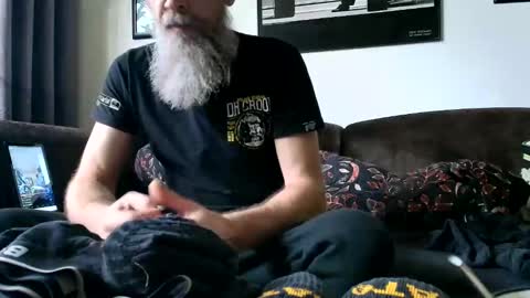 krummersaebel online show from February 2026 03:26:02 PM