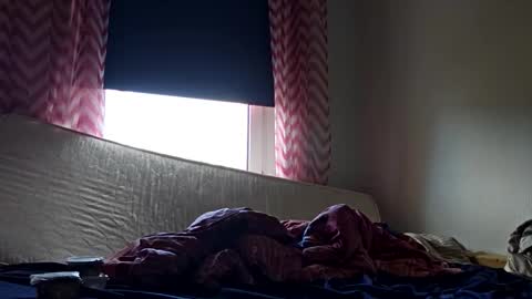 Snapshot of kryptoni18435 chatting on October 2025 10:33:01 AM Tommy online show from October 2025 10:33:01 AM