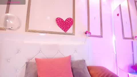 Snapshot of krystal_taylor23 chatting on March 2025 05:58:02 PM Kystal Taylor online show from March 2025 05:58:02 PM