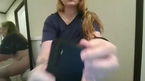 Snapshot of krystals_krystal chatting on March 2025 01:53:02 PM Krystal online show from March 2025 01:53:02 PM