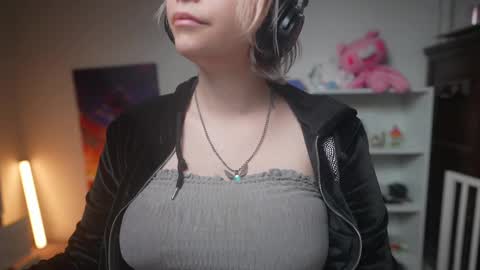 Krystal Syx online show from February 2025 09:10:01 PM