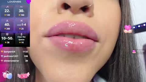 Snapshot of krysten_ritter2 chatting on December 2024 10:34:02 AM krys online show from December 2024 10:34:02 AM