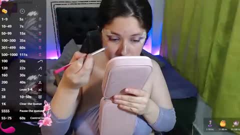 kryystaladams online show from October 2025 10:05:02 AM