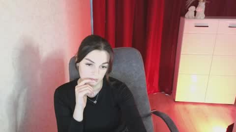 Ksenia online show from May 2026 01:48:02 PM