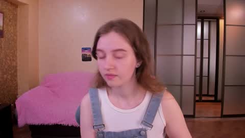 Snapshot of ksuhesa chatting on March 2026 08:26:33 AM ksuhesa online show from March 2026 08:26:33 AM