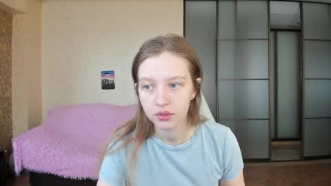 Snapshot of ksuhesa chatting on April 2026 03:15:01 AM ksuhesa online show from April 2026 03:15:01 AM