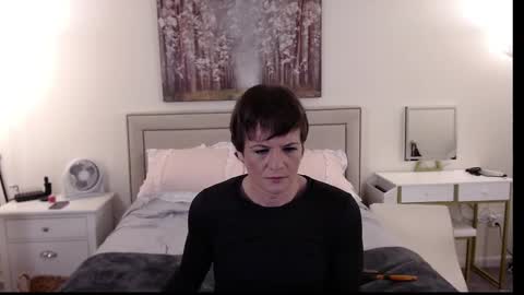 Snapshot of ktrichards77 chatting on November 2025 01:08:01 AM Cait online show from November 2025 01:08:01 AM