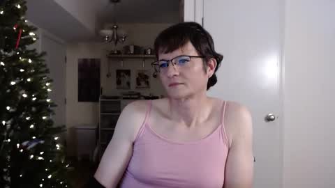 Snapshot of ktrichards77 chatting on November 2025 11:04:02 PM Cait online show from November 2025 11:04:02 PM