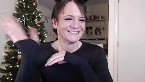 Snapshot of ktrichards77 chatting on November 2025 02:10:02 AM Cait online show from November 2025 02:10:02 AM