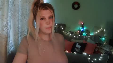 Annika  MTF ts post -op online show from December 2024 10:50:02 AM