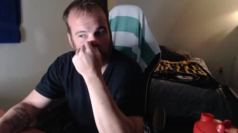 Snapshot of kuggy570 chatting on September 2025 12:02:02 AM Kuggy online show from September 2025 12:02:02 AM