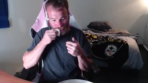 Kuggy online show from June 2026 10:16:02 PM
