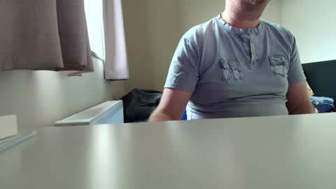 kuipers_1976 online show from June 2026 11:35:01 AM