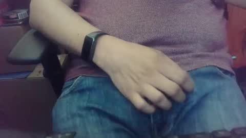 kunahub17 online show from November 2025 05:10:01 AM