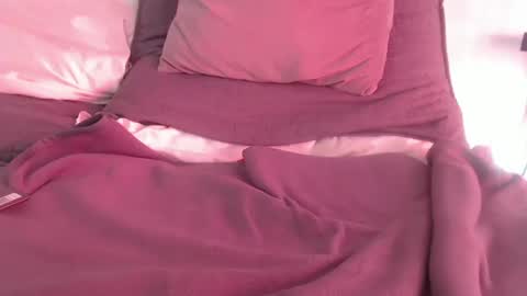 Snapshot of kung_furious chatting on October 2025 06:31:01 PM Ohm. online show from October 2025 06:31:01 PM