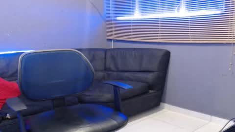 Snapshot of kuregari_xs chatting on November 2025 10:59:02 PM kuregari_xs online show from November 2025 10:59:02 PM