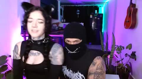 kuro_shir0 online show from April 2026 01:54:01 AM