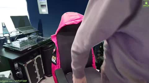 kuruptxxx online show from January 2025 05:42:02 PM