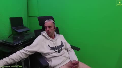 kuruptxxx online show from February 2025 08:45:01 PM