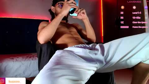 kuzzcoo online show from October 2025 02:23:02 AM