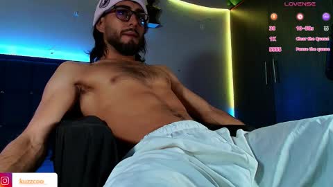 kuzzcoo online show from March 2026 12:33:02 PM