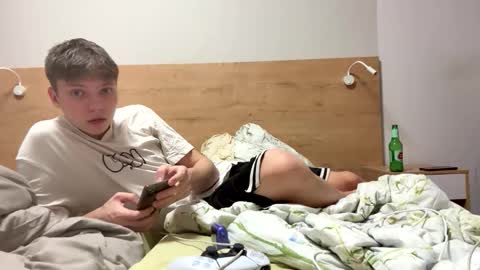 Snapshot of kvara328832 chatting on December 2025 01:11:01 AM kvara328832 online show from December 2025 01:11:01 AM