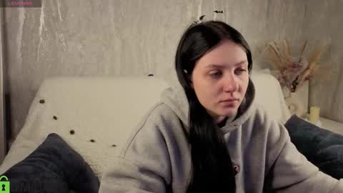 Snapshot of kvetachka chatting on November 2025 01:07:02 AM Kvetachka Thu-Sun 0900am-1500pmGTM2 online show from November 2025 01:07:02 AM