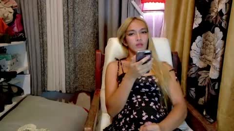 Snapshot of kween_romance chatting on July 2026 10:04:01 PM Kween online show from July 2026 10:04:01 PM