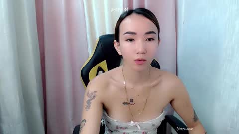 Snapshot of kweenie1026 chatting on May 2026 12:08:01 AM kweenie1026 online show from May 2026 12:08:01 AM