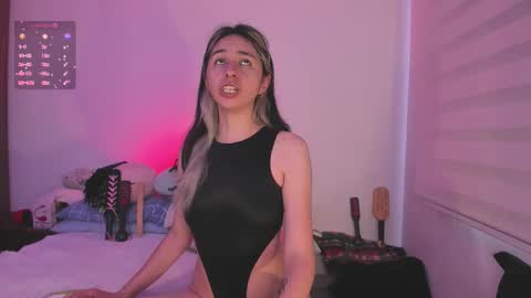 Snapshot of kxss_krawl chatting on March 2026 05:43:01 PM Aria Kess online show from March 2026 05:43:01 PM