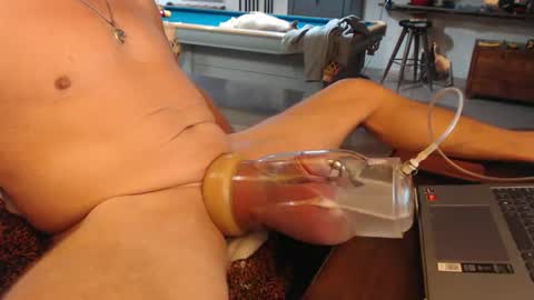 Snapshot of kybullmaster65 chatting on November 2025 03:23:02 PM kybullmaster65 online show from November 2025 03:23:02 PM