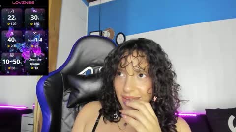 Snapshot of kyes_dreams3 chatting on November 2025 04:35:02 AM ---Keys--- online show from November 2025 04:35:02 AM