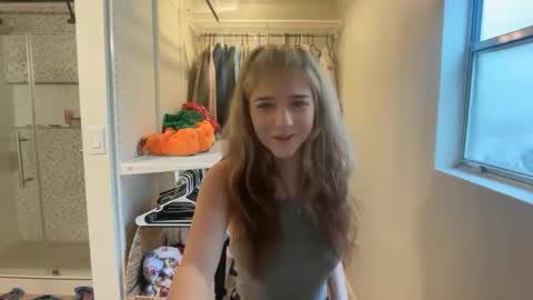 kyky online show from March 2026 05:10:02 PM