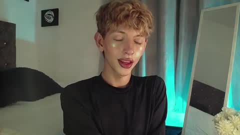 Kyle Cooper online show from December 2024 04:12:02 AM