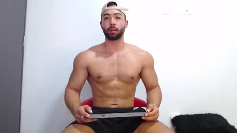 Snapshot of kyle_collinz chatting on January 2025 06:35:02 PM Kyle collinz online show from January 2025 06:35:02 PM