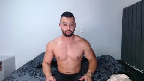 Snapshot of kyle_collinz chatting on February 2025 05:08:01 AM Kyle collinz online show from February 2025 05:08:01 AM