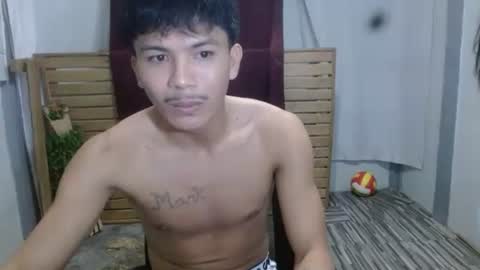 Snapshot of kyle_lourence chatting on April 2026 03:13:01 PM kyle_lourence online show from April 2026 03:13:01 PM