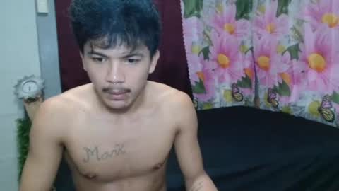 Snapshot of kyle_lourence chatting on June 2026 04:04:02 AM kyle_lourence online show from June 2026 04:04:02 AM
