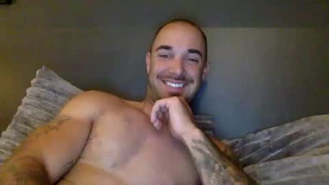 kylealyssa97 online show from October 2025 02:45:02 AM