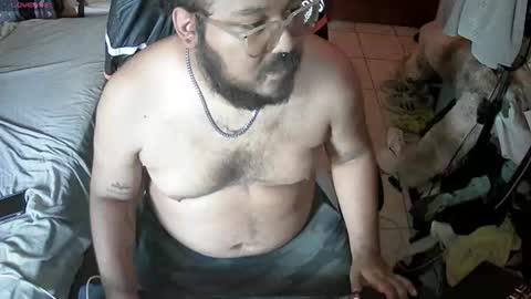 Snapshot of kyledonovvan chatting on June 2026 12:08:01 AM Kyle online show from June 2026 12:08:01 AM