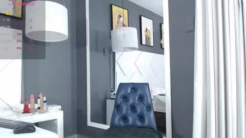 Snapshot of kyledoom chatting on October 2025 11:49:02 AM KyleDoom online show from October 2025 11:49:02 AM