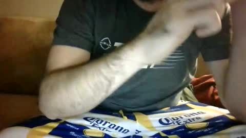 Snapshot of kylesingers chatting on December 2025 06:06:01 AM kylesingers online show from December 2025 06:06:01 AM