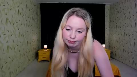 Kyley online show from November 2025 12:38:01 PM